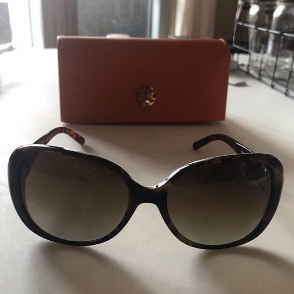 Tory Burch Sunglasses EUC - Picture 2 of 5